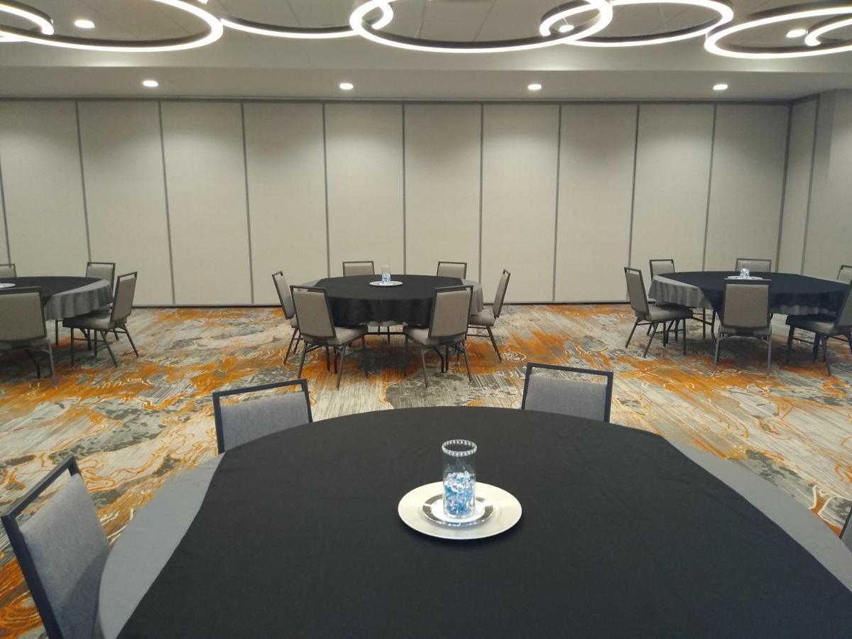 Holiday Inn - Kansas City - Northeast By Ihg Exteriér fotografie