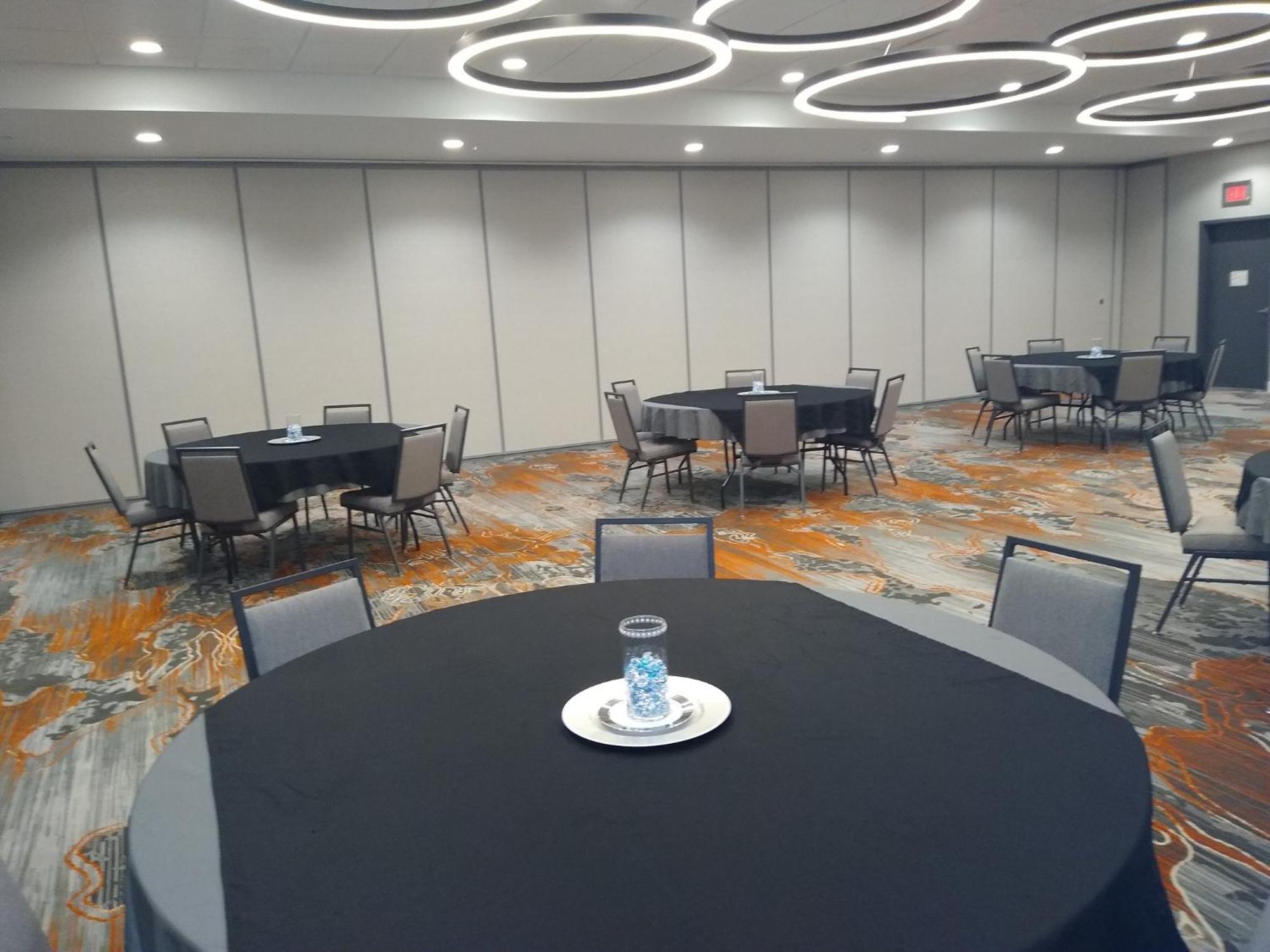 Holiday Inn - Kansas City - Northeast By Ihg Exteriér fotografie